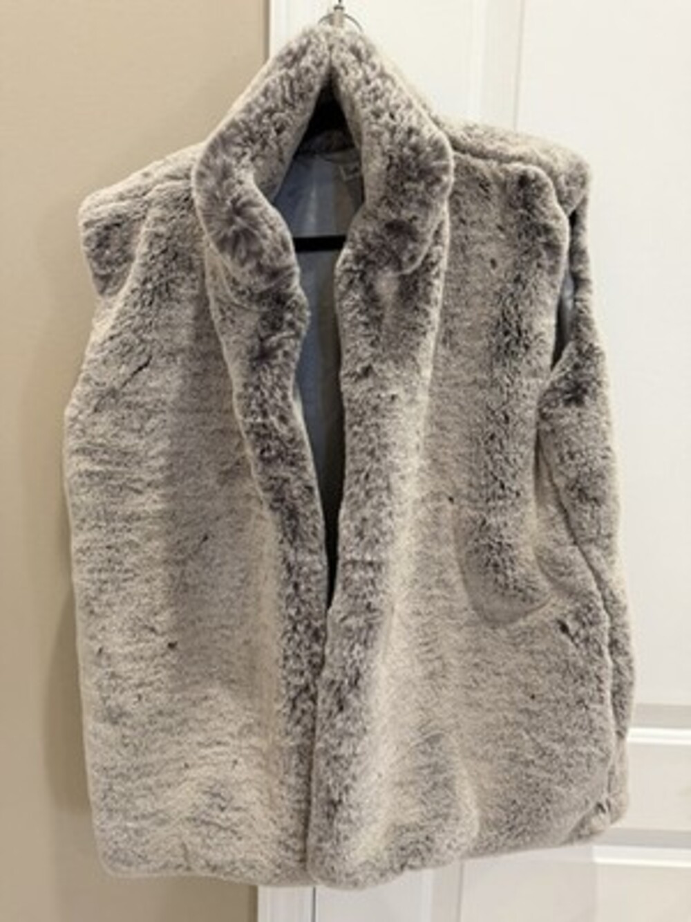 Brigitte Bailey Women's Faux Fur Vest In Grey Size XL Made In USA NWOT So Soft